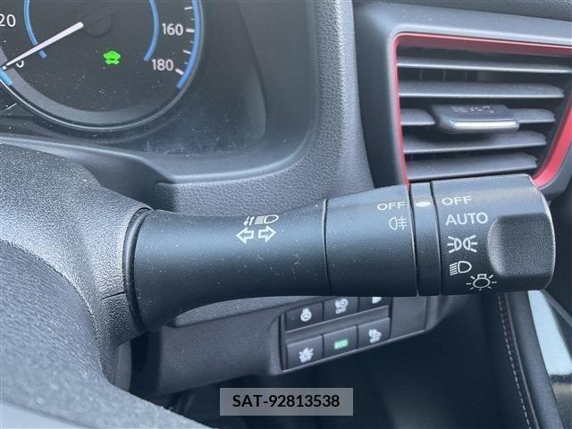 Nissan LEAF 2019-01 236406-13
