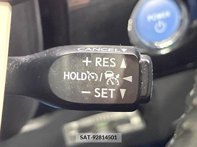 Toyota PRIUS 2017-06 322274-5