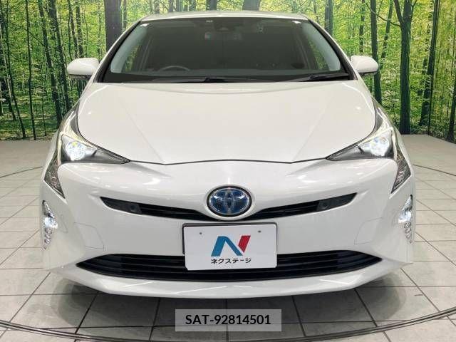 Toyota PRIUS 2017-06 322274-14