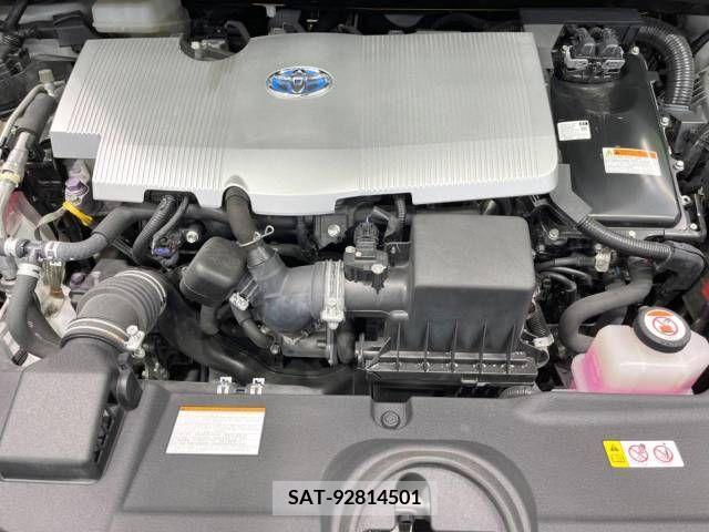 Toyota PRIUS 2017-06 322274-18