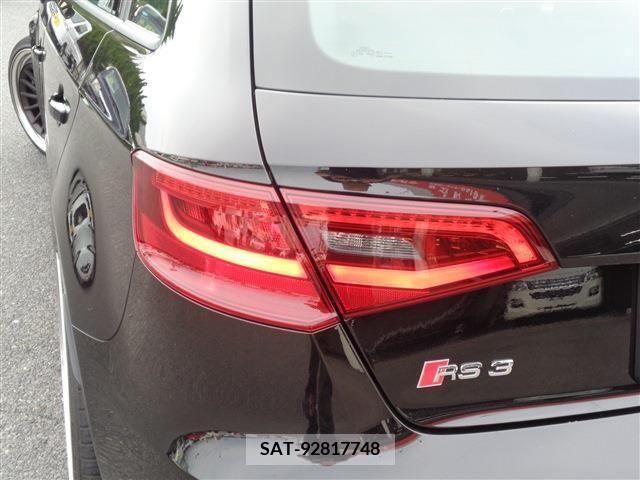 Audi RS3 SPORTBACK 2016-09 320105-13