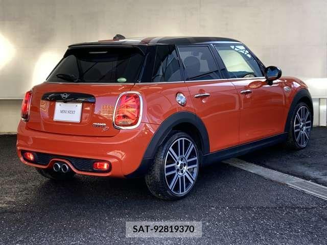 Bmw MINI 2018-11 319900-5