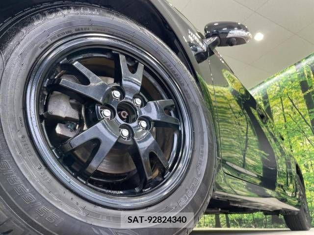Toyota PRIUS 2014-11 282172-13
