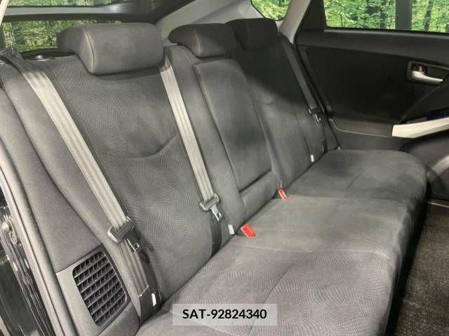 Toyota PRIUS 2014-11 282172-9