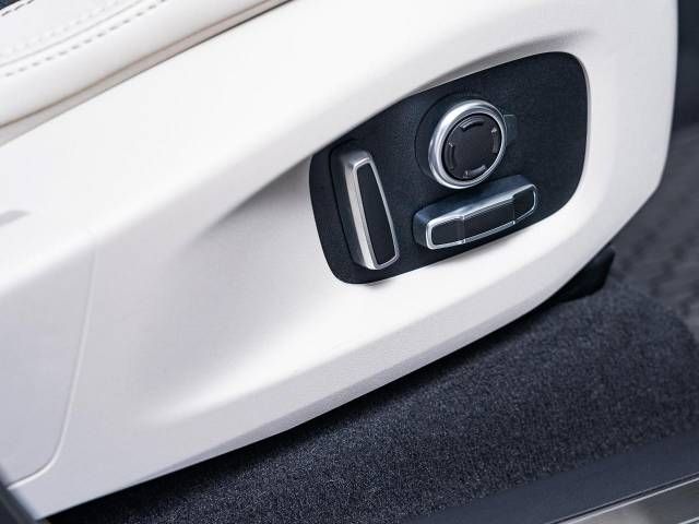 Jaguar F-PACE 2022-03 185395-9