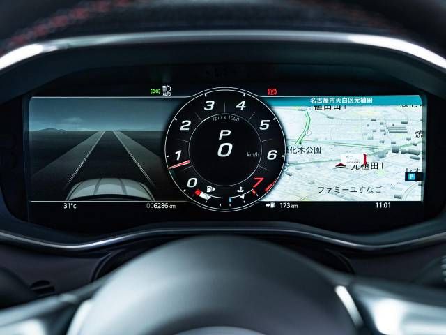 Jaguar F-PACE 2022-03 185395-7