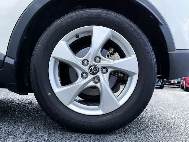 Toyota C-HR 2019-02 18403-3