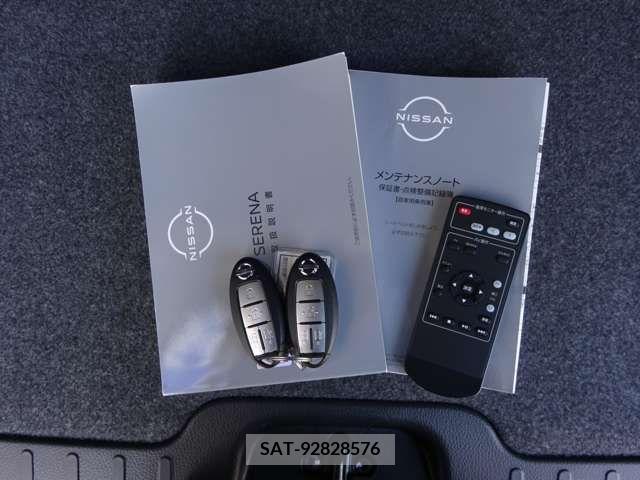Nissan SERENA 2021-12 221148-19