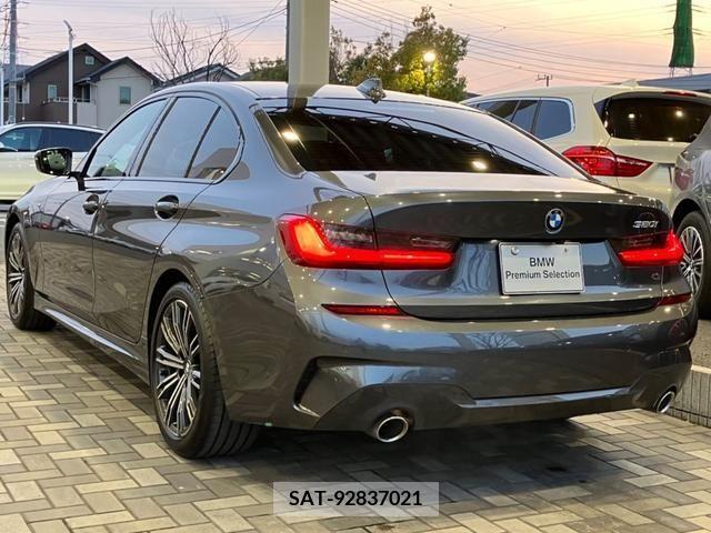 Bmw 3 SERIES 2019-06 211137-2
