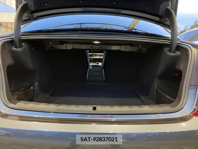 Bmw 3 SERIES 2019-06 211137-12