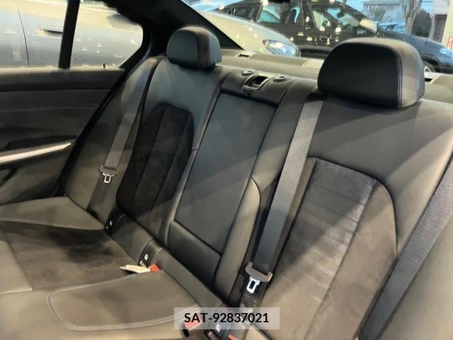 Bmw 3 SERIES 2019-06 211137-15