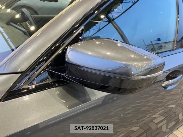 Bmw 3 SERIES 2019-06 211137-7