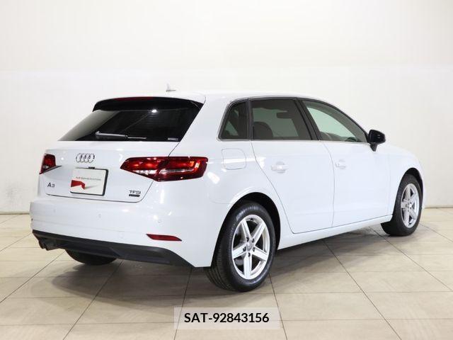 Audi A3 2018-03 292545-7