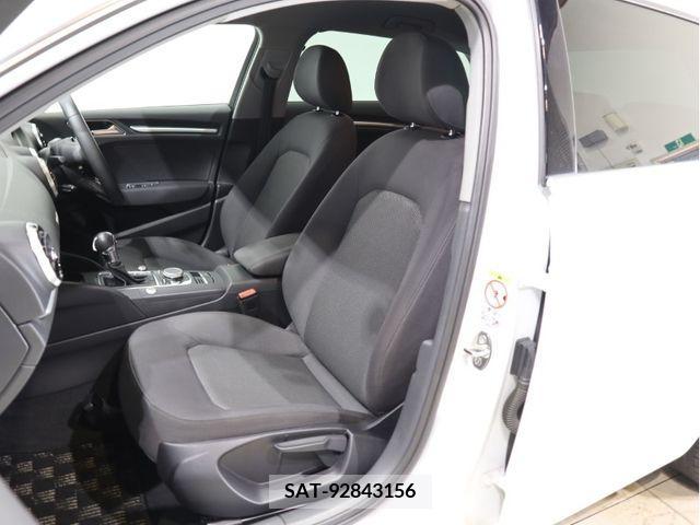 Audi A3 2018-03 292545-17