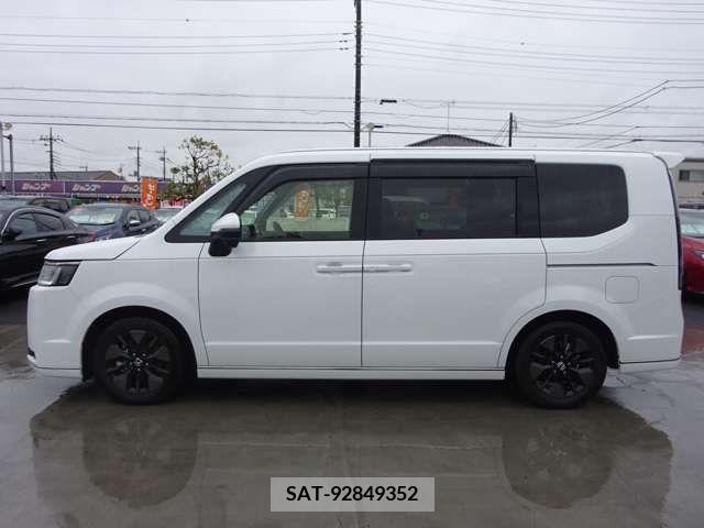 Honda STEP WGN 2022-06 286167-6
