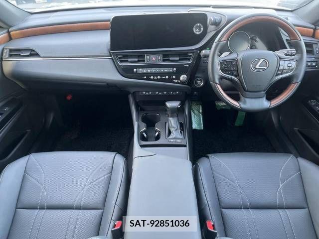 Lexus ES 2022-10 354314-1