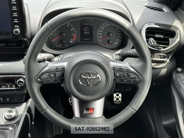 Toyota YARIS 2021-08 341910-6