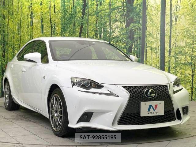 Lexus IS 2013-09 354307-16
