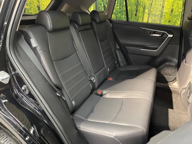 Toyota RAV4 2021-04 27003-9