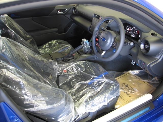 Subaru BRZ 2023-03 6877-1