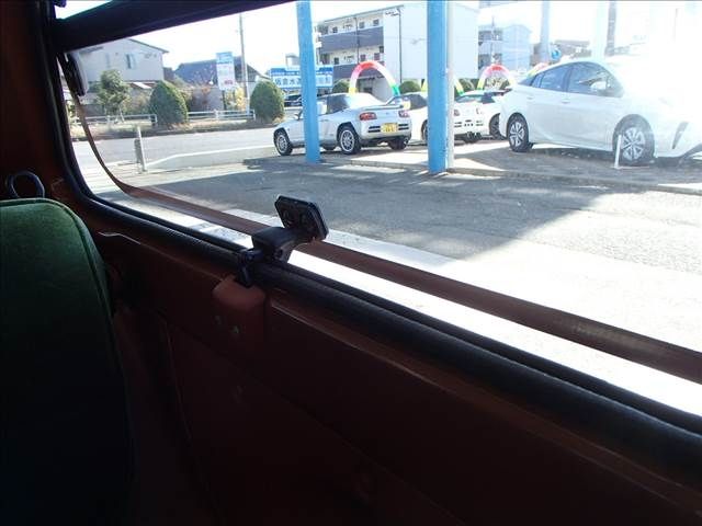 Nissan PAO 1990-04 181036-17
