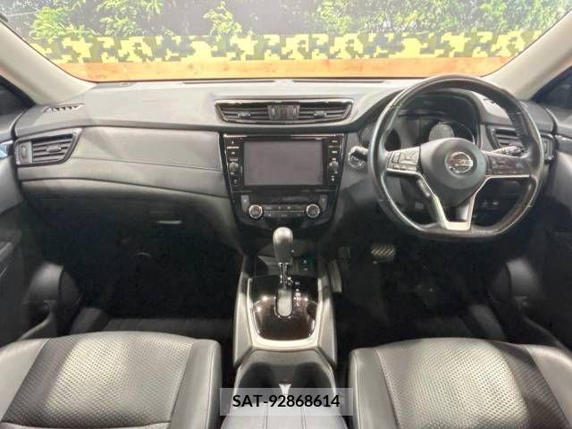 Nissan X-TRAIL 2018-10 314841-1