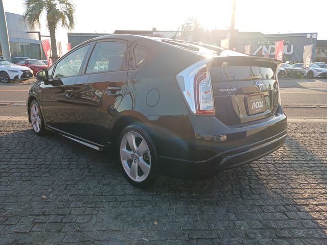 Toyota PRIUS 2014-05 10265-3