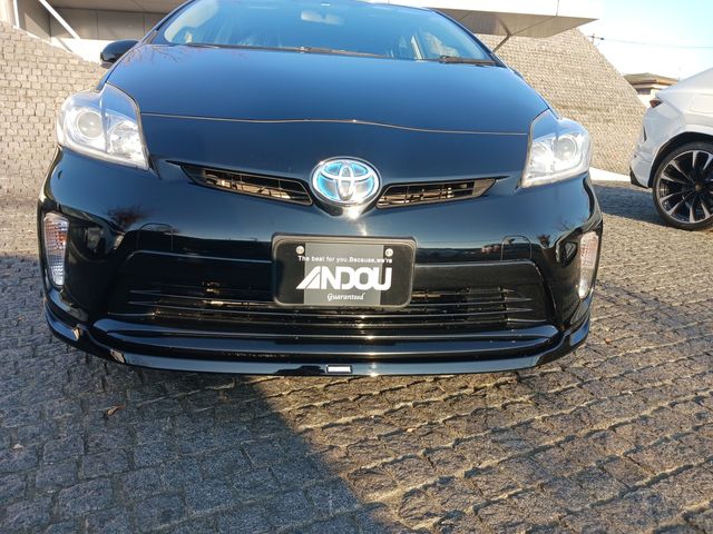 Toyota PRIUS 2014-05 10265-5