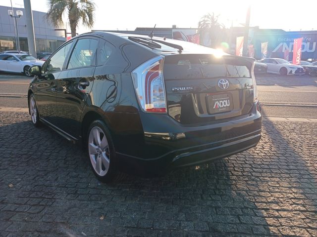 Toyota PRIUS 2014-05 10265-2