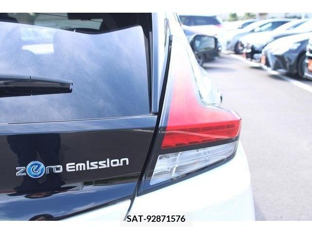 Nissan LEAF 2019-02 297892-7