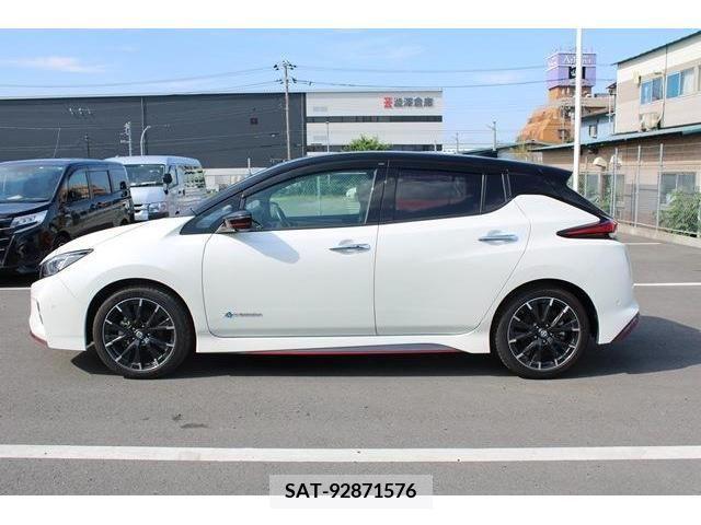 Nissan LEAF 2019-02 297892-5