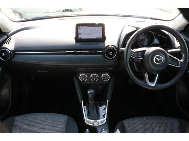 Mazda DEMIO 2017-12 5921-3