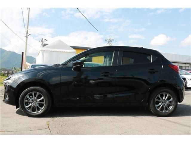 Mazda DEMIO 2017-12 5921-25