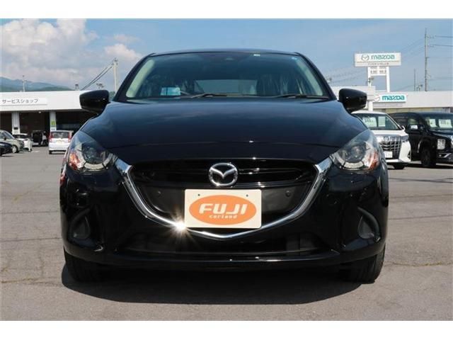 Mazda DEMIO 2017-12 5921-24