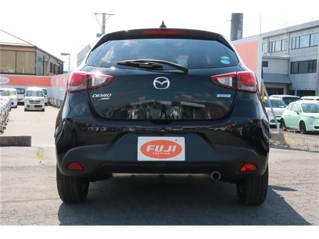 Mazda DEMIO 2017-12 5921-27