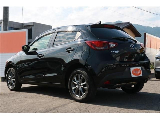 Mazda DEMIO 2017-12 5921-1