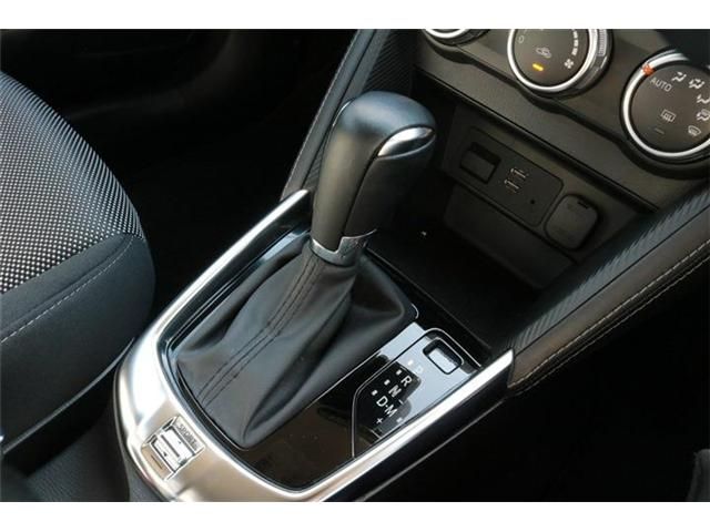 Mazda DEMIO 2017-12 5921-7