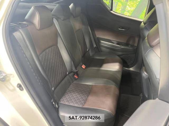 Toyota C-HR 2017-10 266954-9