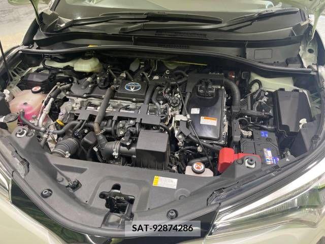Toyota C-HR 2017-10 266954-18