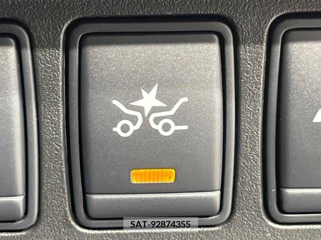 Nissan JUKE 2017-04 320523-3