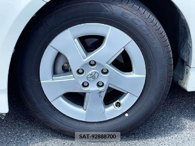 Toyota PRIUS 2011-01 350112-4