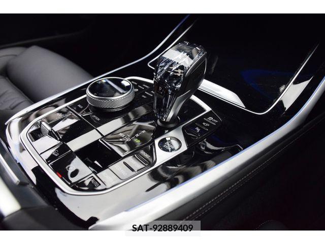Bmw X7 2021-11 209593-17