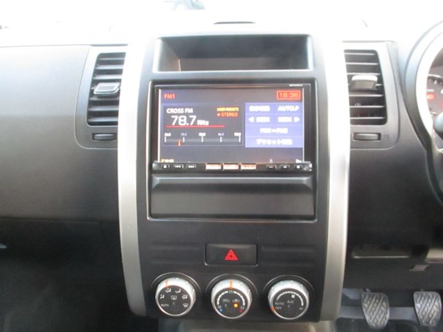 Nissan X-TRAIL 2013-09 28947-6