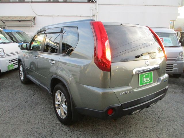 Nissan X-TRAIL 2013-09 28947-2