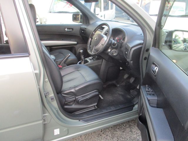 Nissan X-TRAIL 2013-09 28947-17