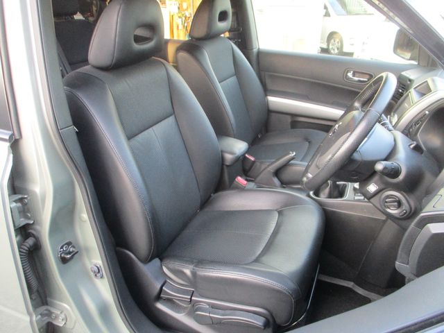 Nissan X-TRAIL 2013-09 28947-19