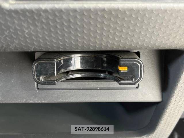 Suzuki HUSTLER 2017-02 272138-5