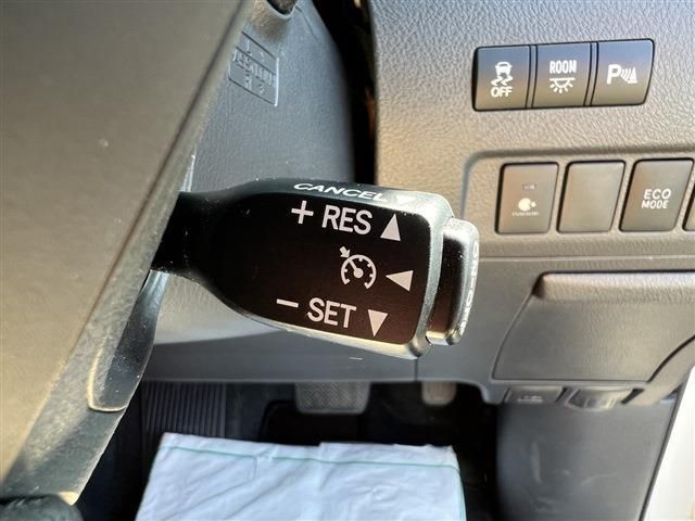 Toyota VELLFIRE 2014-01 9589-13
