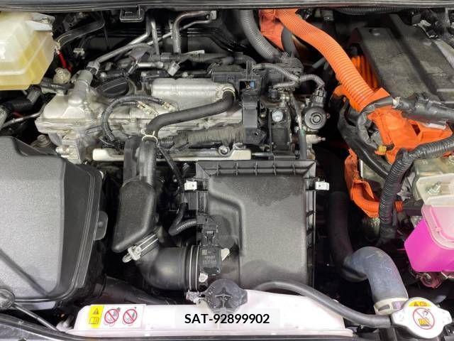 Toyota VOXY HYBRID 2021-06 322895-19