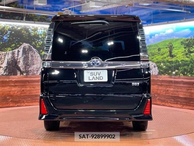 Toyota VOXY HYBRID 2021-06 322895-16